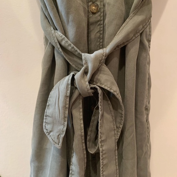 Abercrombie and Fitch Utility Shirtdress - Picture 4 of 4